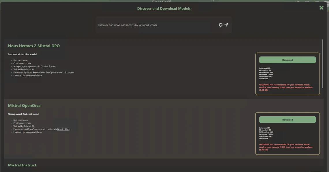 Dunkles Dashboard mit Modellabschnitten; links Überschriften und Listenpunkte, rechts grüne Download-Schaltflächen.