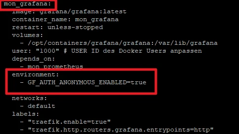 Codeausschnitt eines Docker-Compose-Dienstes 'mon_grafana' mit GF_AUTH_ANONYMOUS_ENABLED=true.