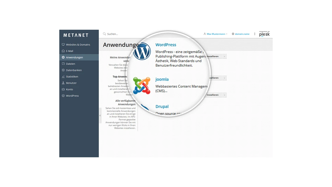Screenshot einer Webverwaltungsoberfläche; links dunkles Menü, rechts vergrößerte WordPress-, Joomla- und Drupal-Icons.